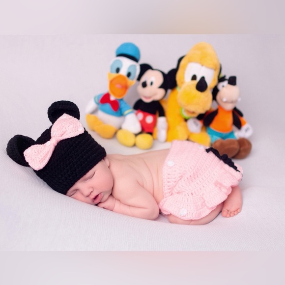 NWOT CUSTOM MADE Disney Minnie Mouse Crochet Baby Infant Newborn Photo Costume - Picture 1 of 4